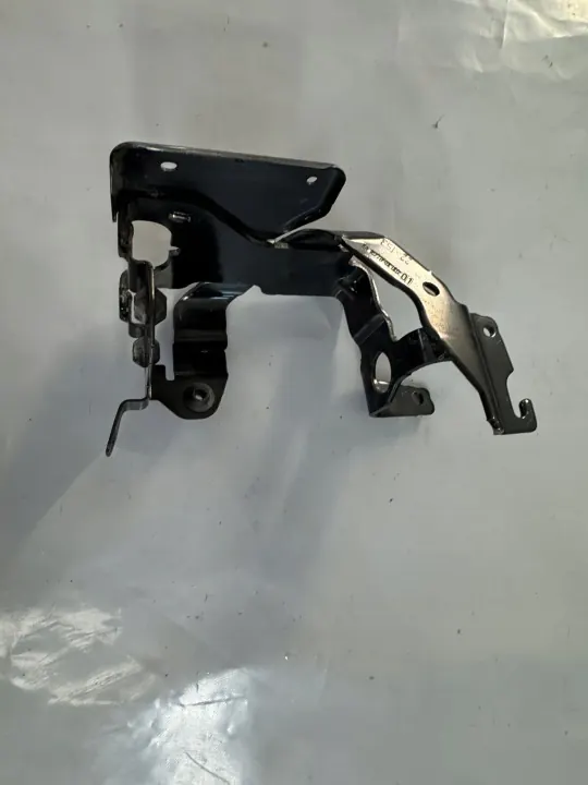 Suporte Bomba ABS OEM 9831013180 para Peugeot 208 II image 3