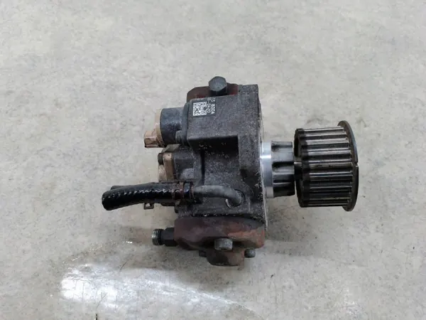Mazda 5 ruiskutus pumppu OEM RF7J13800A 2.0 CiDT image 2