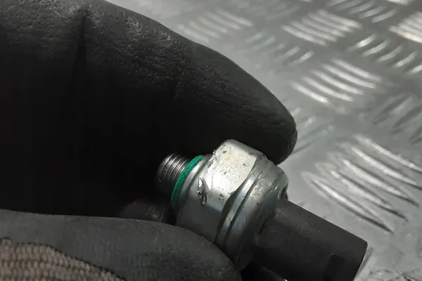 Klimatryckssensor BMW 1 (F20) 2.0L Diesel image 3