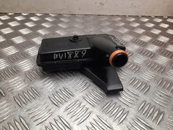 Öljypumpun imuputki OEM 0B5325429E Audi A7 image 3