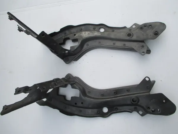 Supporto faro destro Mercedes E W211 OEM image 2