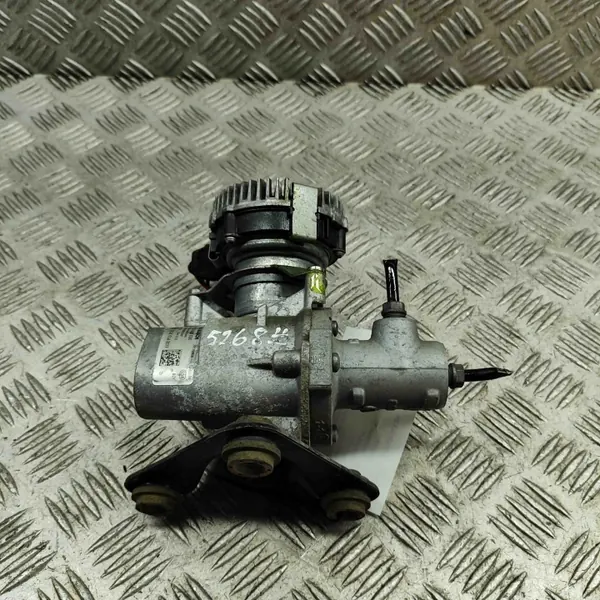 Remcilinder OEM 5QE614307F voor VW Golf VII Variant image 2