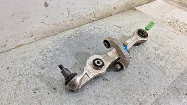 Braccio di Controllo Anteriore Inferiore Destro Audi A6 C5 image 2