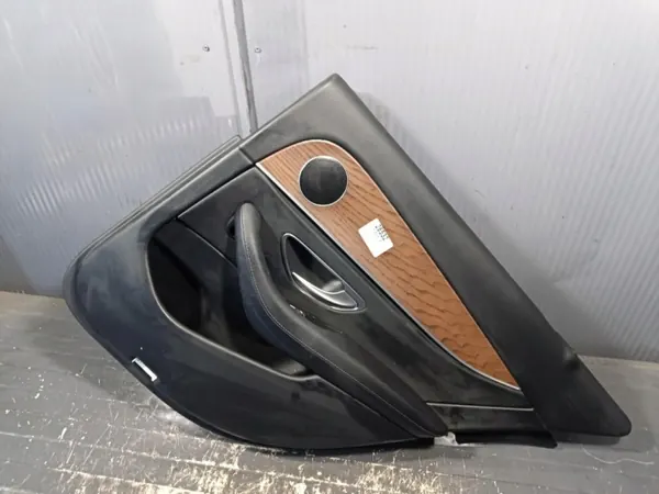 Mercedes-Benz W213 Deurbekleding Rechts Achter OEM Wrakowisko-28532- image 2