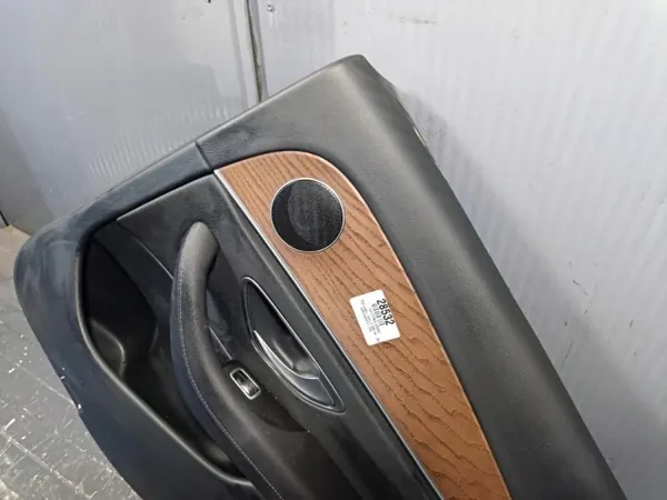 Mercedes-Benz W213 Deurbekleding Rechts Achter OEM Wrakowisko-28532- image 3