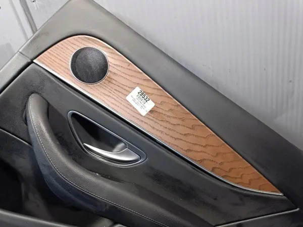 Mercedes-Benz W213 Deurbekleding Rechts Achter OEM Wrakowisko-28532- image 4
