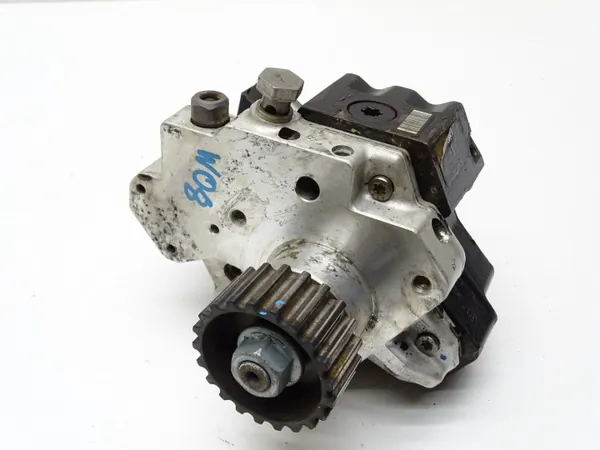 Insprutningspump OEM 059130755J för Audi A6 C6 3.0 TDI image 2