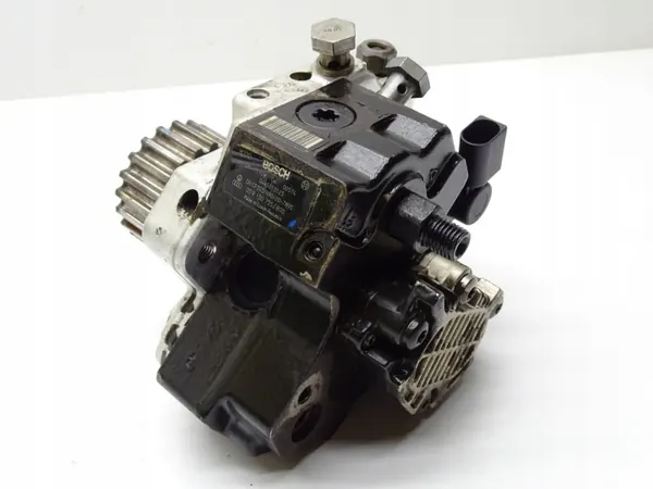 Insprutningspump OEM 059130755J för Audi A6 C6 3.0 TDI image 4