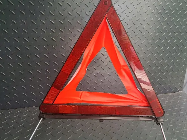 Triangle de signalisation d'urgence BMW E60 E39 E46 E38 E65 1 095 535 image 1