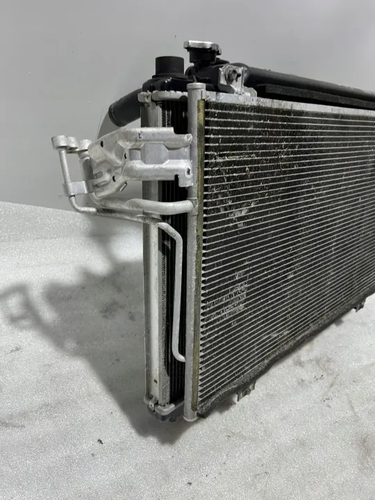 Mazda 6 AC-jäähdytin OEM SH221500251211WQW - Käytetty image 3