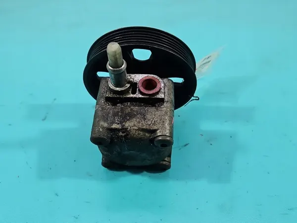 Bomba de direção assistida Volvo XC90 I 02- OEM 8683967 image 4