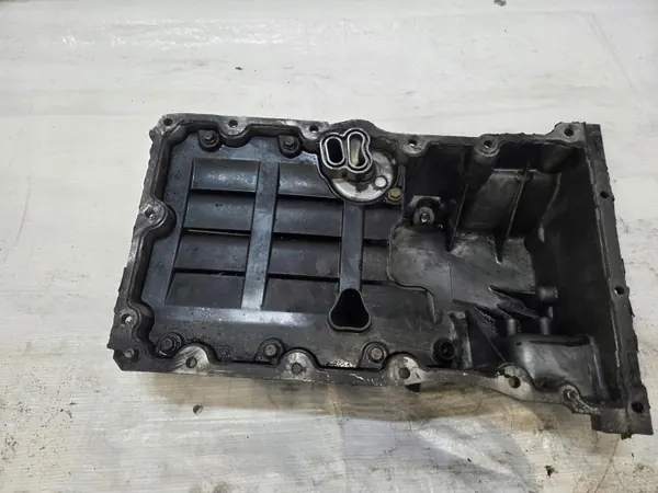 Cárter de aceite OEM 55490406 para Opel Astra K 1.6 CDTI image 2