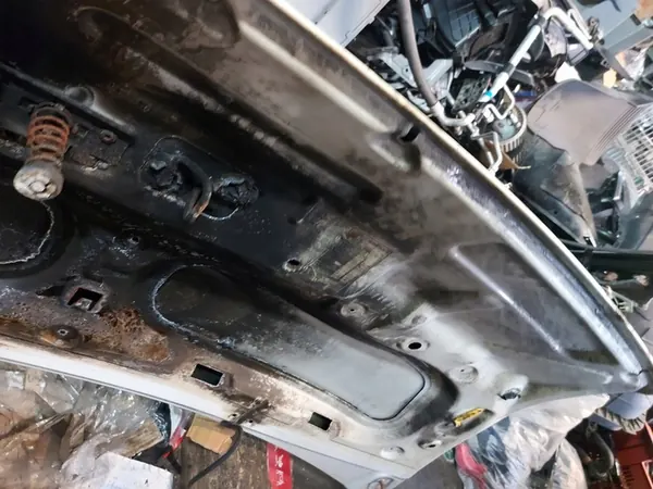 RENAULT MASTER III 3 10-14 Motorhuv image 9