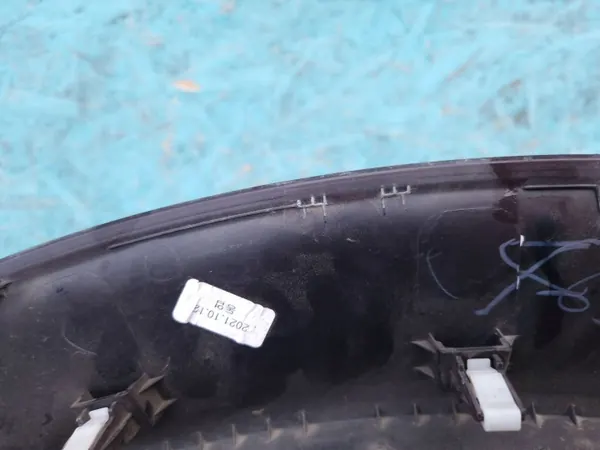 Faixa para-guarda-lamas traseiro esquerdo OEM 87743CV0B0 para KIA EV6 GT image 4