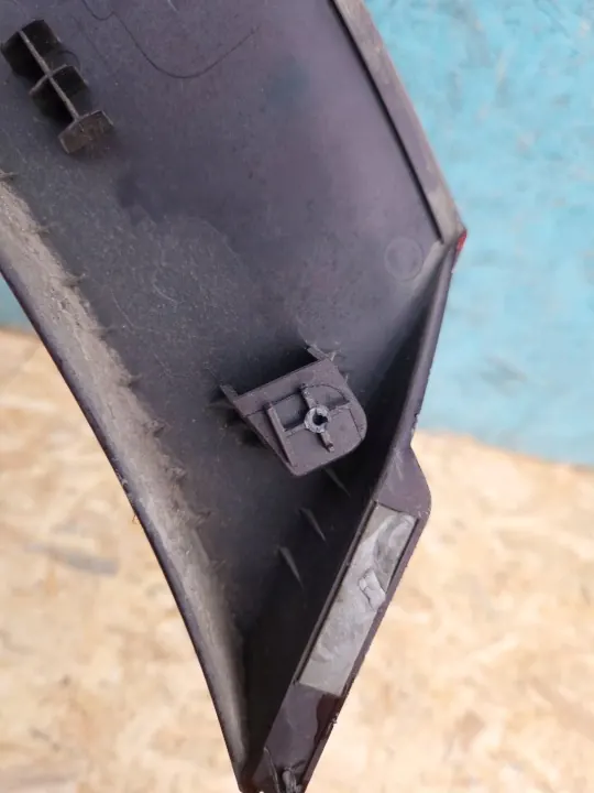 Faixa para-guarda-lamas traseiro esquerdo OEM 87743CV0B0 para KIA EV6 GT image 5
