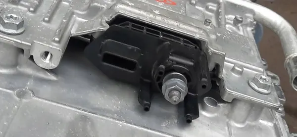 Inversor Renault Megane E-Tech 2022 OEM RN296A04768R image 5