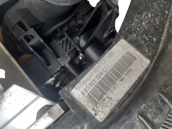 Audi Q5 8R 3.0 TDI Suporte Frontal OEM 8R0955970B image 7