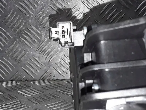 Volvo Scheibenwischermotor OEM 0390201256 - Gebrauchtteil image 5