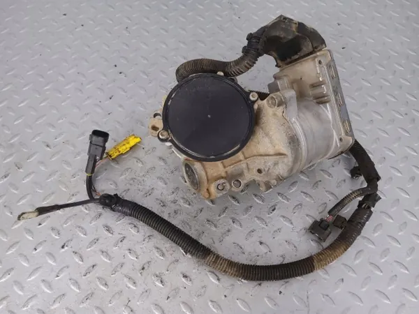 Motor dirección asistida usado OEM SU001B4486 image 3