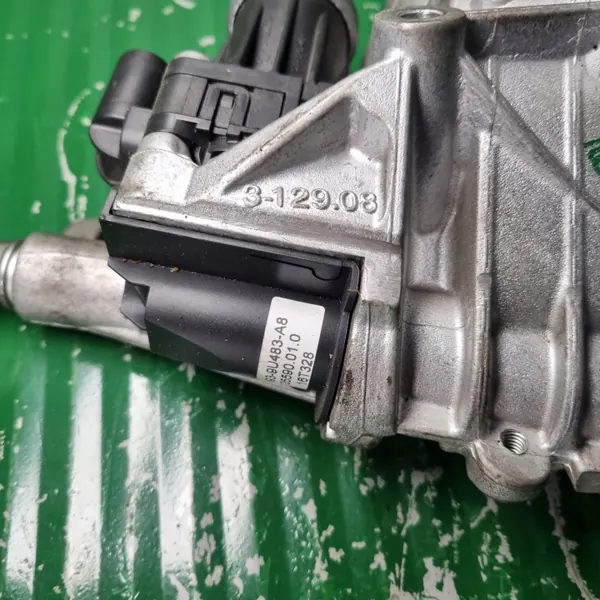 Gebruikte EGR-koeler OEM FW93-9U438-AA voor Jaguar F-Pace 3.0D image 4
