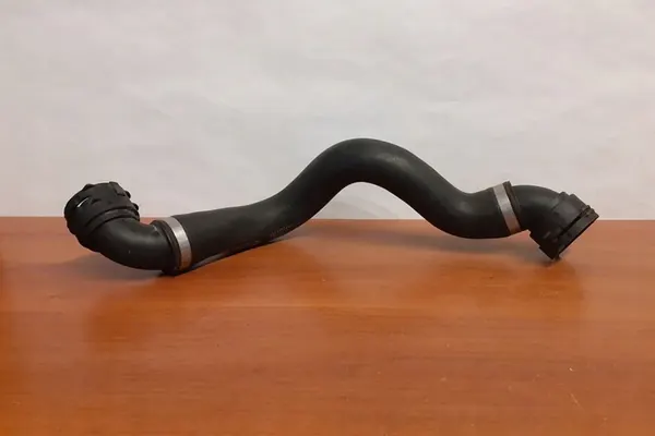 Jäähdytysputki MERCEDES-BENZ C (W205) 2.0L bensiini image 7