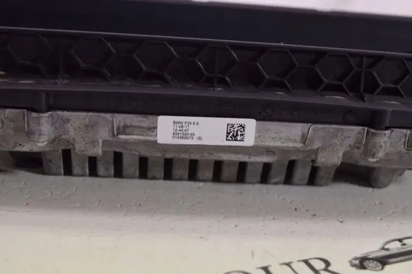 BMW X3 E83 Navigationsskärm OEM 9231320 - Begagnad image 8