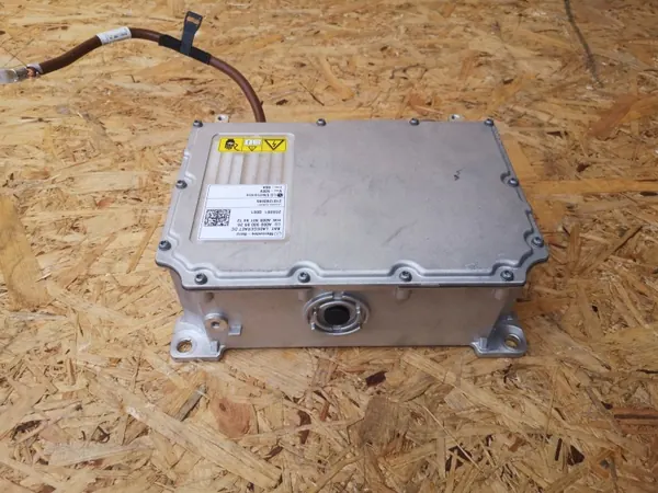 Convertisseur Batterie Mercedes Classe A W177 A0009008926 image 3