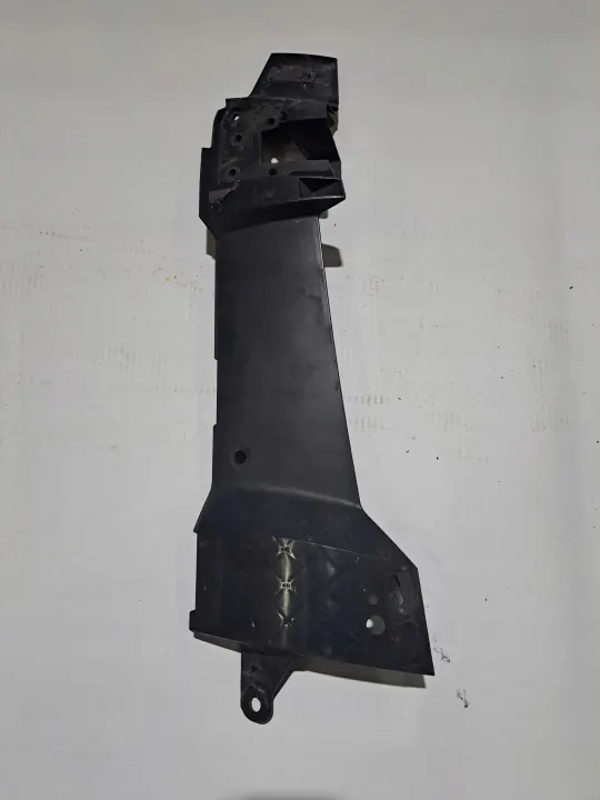 Renfort phare angle droit OEM 82884084 Volvo FH4 image 2