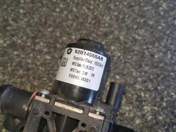 Fiat 500 vesipumpun moottori OEM 52014555AB 1.4L image 3
