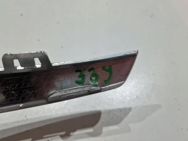 Mercedes-Benz GLC X253 C253 Moldura de para-choque dianteiro direito OEM image 7