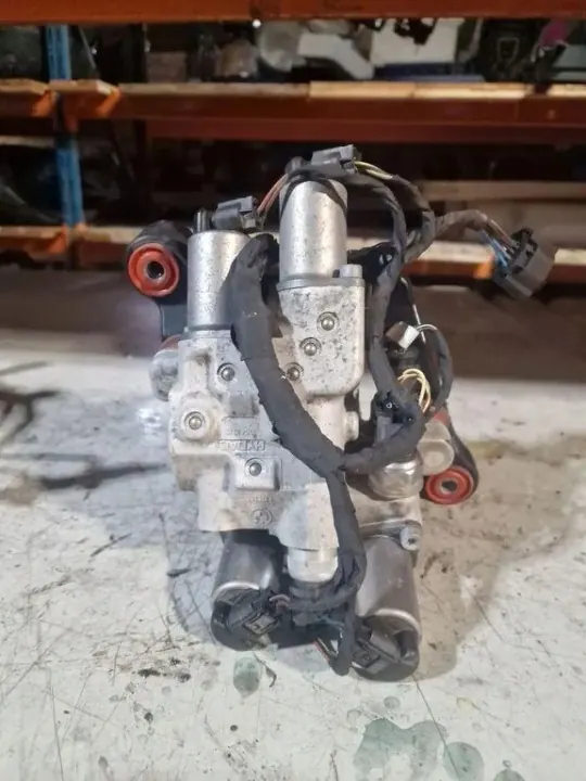 Hydrauliikkapumppu OEM 10641010 BMW 5 F10 3.0L image 2