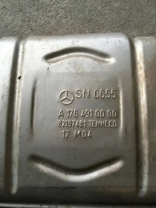 Mercedes A-klasse W176 Uitlaat einddemper OEM A1764910000 image 3
