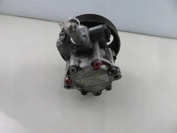 Servostyrningspump Peugeot Partner image 4