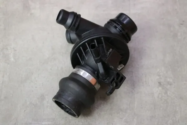BMW OEM 7601159 termostathus för N55 motor image 3
