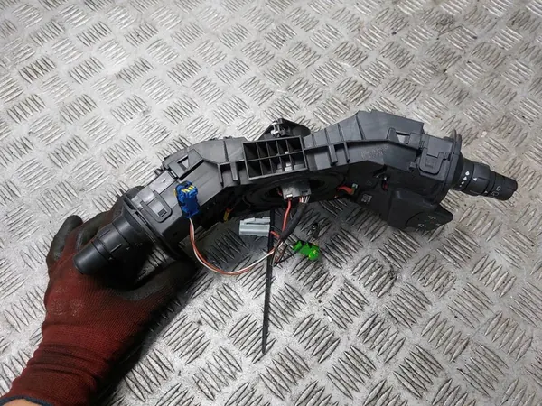 Combinatieschakelaar Renault Clio III Lift 8200906795A image 6