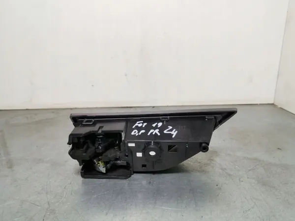 Poignée intérieure Subaru Forester OEM FBZ14780 image 3