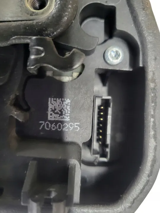 Vänster Bakdörrslås BMW E90 image 5
