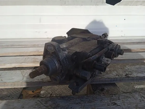 Fuel Pump 2.0 DITD Mazda 323F image 2