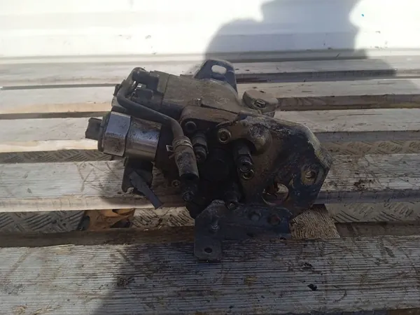 Fuel Pump 2.0 DITD Mazda 323F image 4