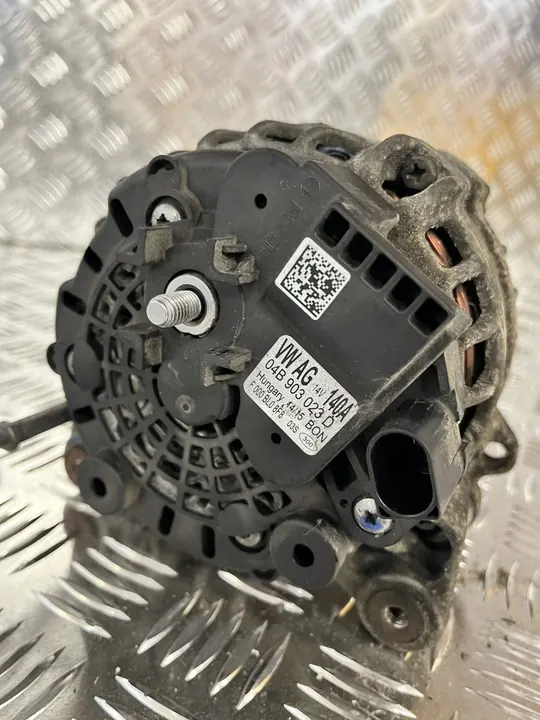 Vaihtovirtageneraattori Skoda Fabia III 1.4 TDI OE 04B903023D image 2