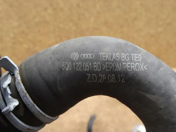 A3 8V GOLF VII 1.4 TFSI Vesijohdot Setti 5Q0122109H image 7