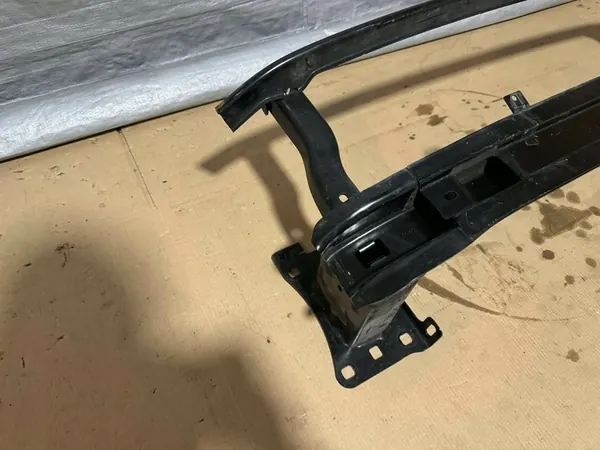 Renforcement de poutre avant VW Touran III 5TA 5TA927747 image 2