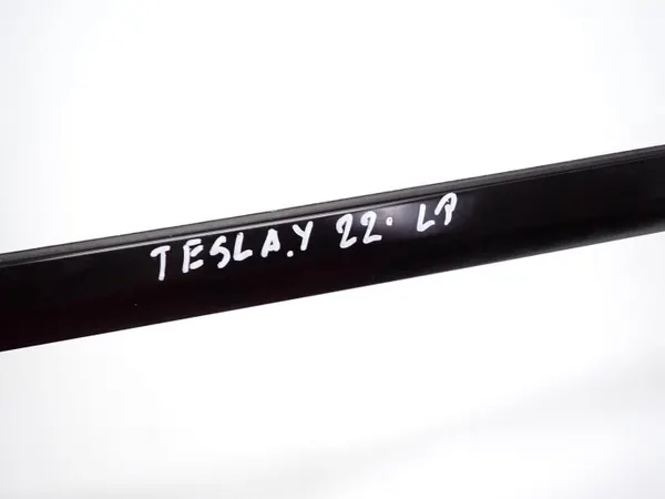 Tesla Model Y 22R Linke Vordere Türdichtung OEM image 3