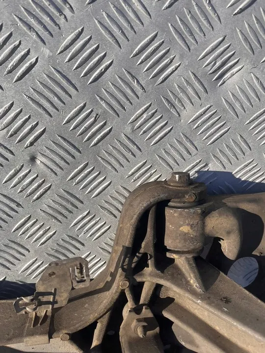 Audi TT 8J Framsubframe 3Q0199369F image 5