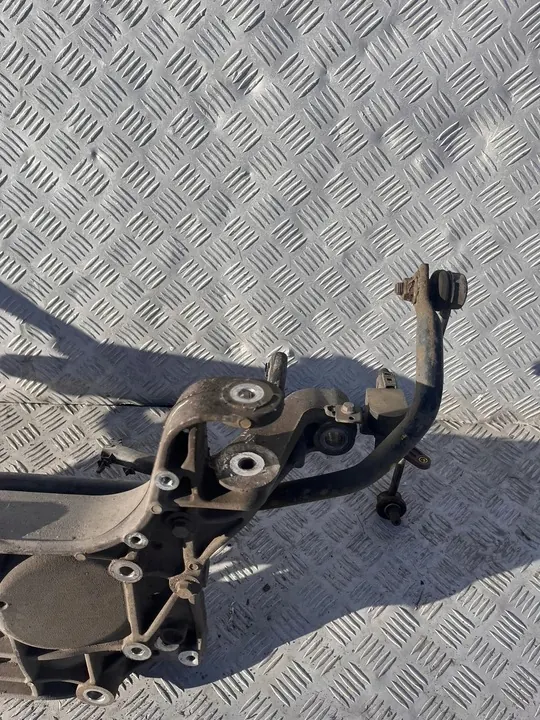 Audi TT 8J Framsubframe 3Q0199369F image 9