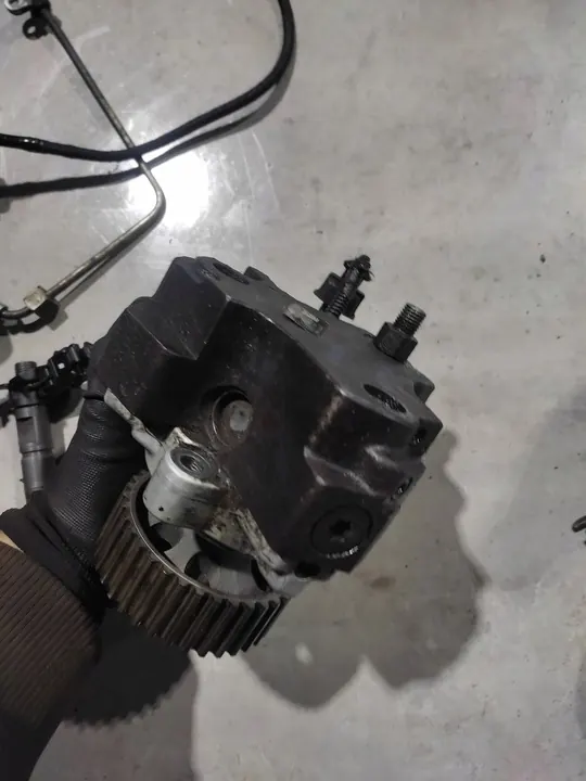 Conjunto de injeção de combustível Chrysler Grand Voyager V 35022104H image 4