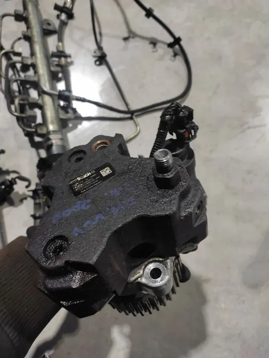 Conjunto de injeção de combustível Chrysler Grand Voyager V 35022104H image 5