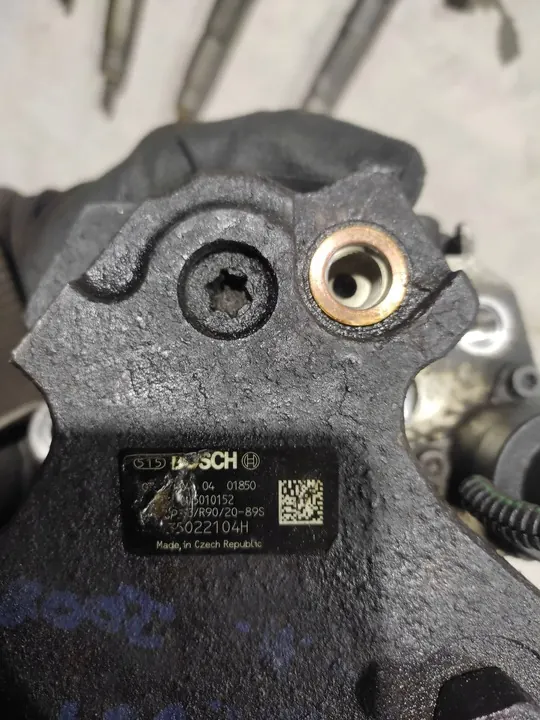 Conjunto de injeção de combustível Chrysler Grand Voyager V 35022104H image 6