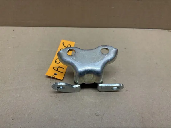Bisagra Puerta Trasera Izquierda OEM 68760-0H010 Toyota image 4