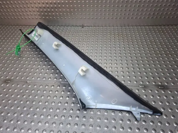 Cache de pilier droit noir OEM S26372292 BMW X3 F25 image 3
